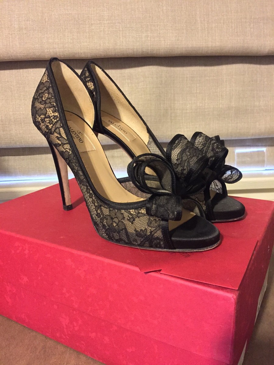 Valentino, black lace D'Orsay, open toe with bow; size 38, inch