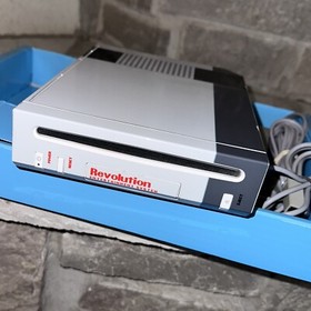 Nintendo Wii Console System in Original Box + 3 Controllers RVL-001 w/ NES Skin