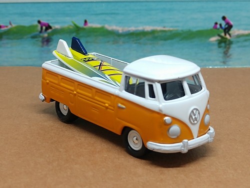 62 VW TYPE II PICKUP BEACH SURF ROD COLLECTIBLE DIECAST 1/64 LIMITED EDITION - Picture 2 of 6