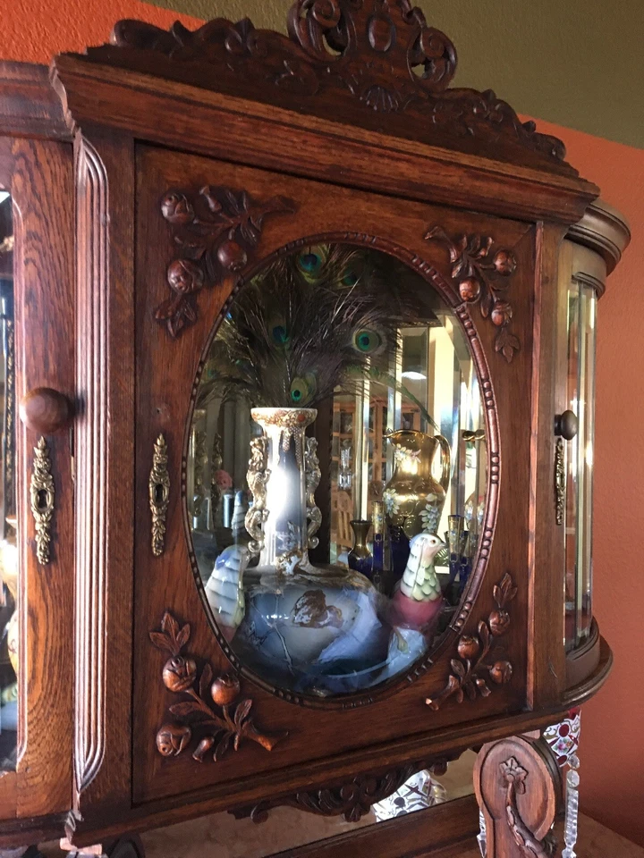 Старинный дубовый буфет шикарный резной шкаф для цветов со скошенным стеклом для хранения - Изображение 2 из 4