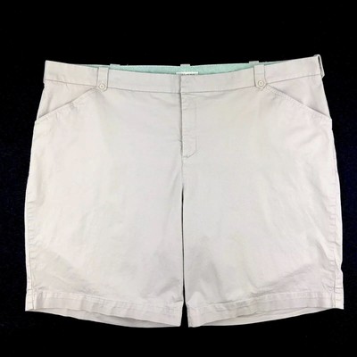 lee just below the waist shorts