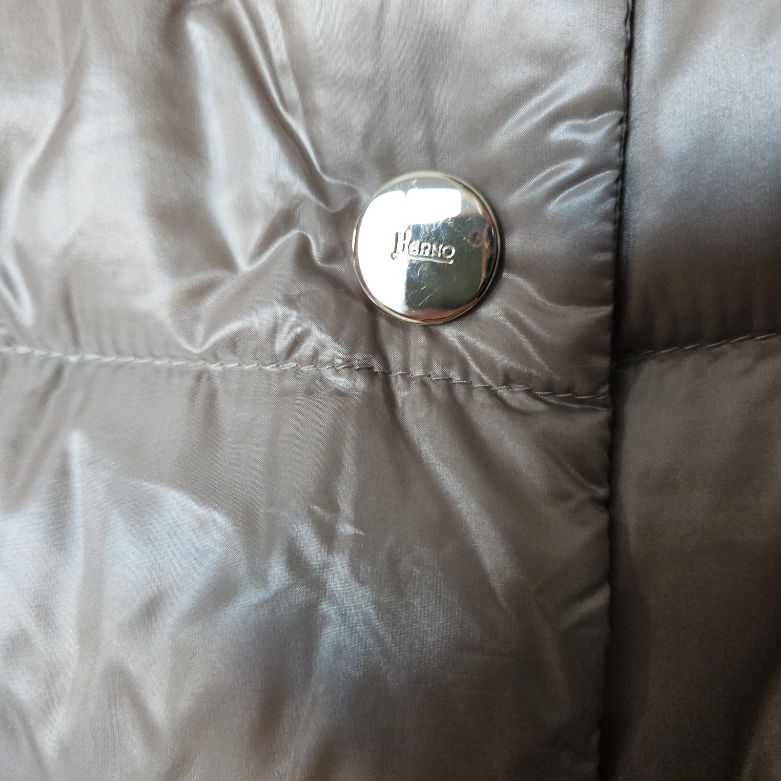 Womans Herno Authentic Down Puffer Jacket Size 48… - image 3