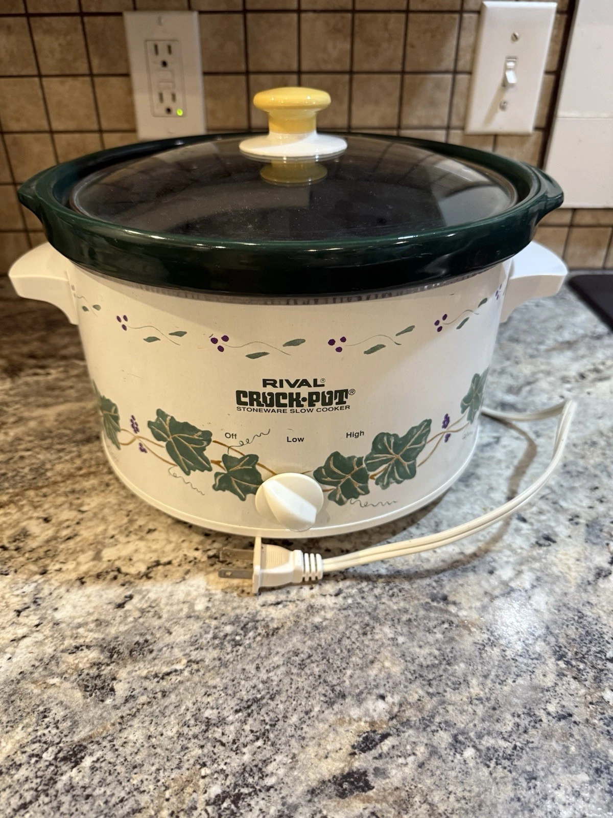 Vintage Rival Crock-Pot Slow Cooker Model 3355 White Green Grape Vine Pattern