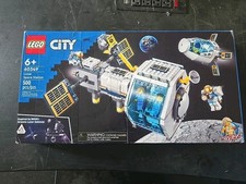 Lego City 60349 Stazione Spaziale Lunare (NUOVO/SIGILLATO) *** Scatola Danneggiata***