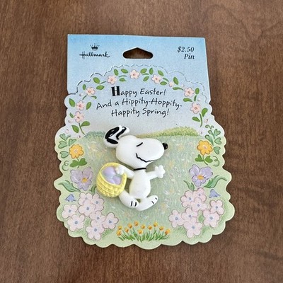 Vintage Hallmark Peanuts Snoopy Happy Easter Lapel Pin on Card