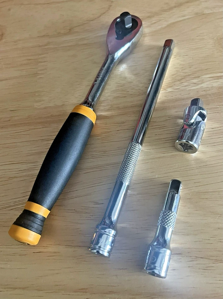 GearWrench 1/4” 90T cromo agarre cómodo trinquete combo 81007T con extensión giratoria Foto 2 de 4