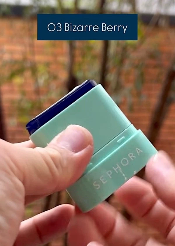 SEPHORA Color Twister Labios y mejillas Cambio de color Aceite en palo I BIZARRE BERRY Foto 2 de 4