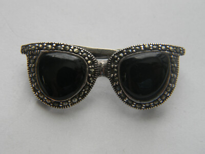Vintage Sunglasses Pin/Brooch Black Onyx Cabachon/Marcasite