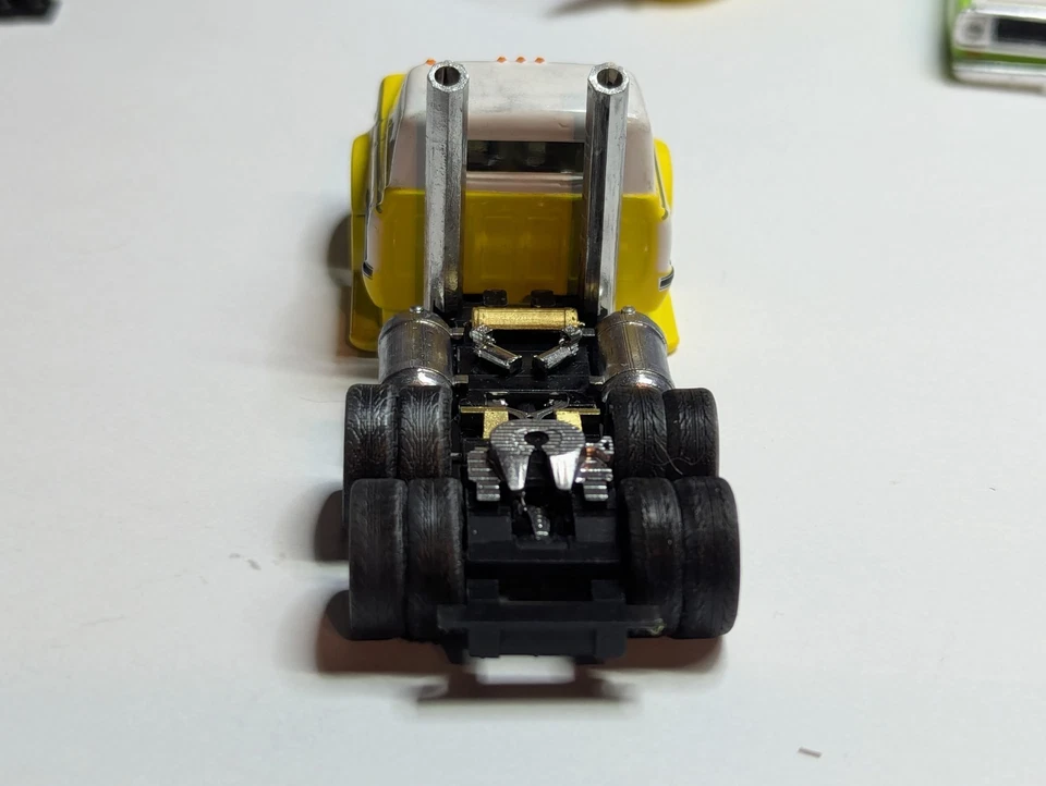 1/64 Scale Custom 3D printed M2 C-60 Tandem Axle Base/Wheels (Updated Version) - Image 2 of 4