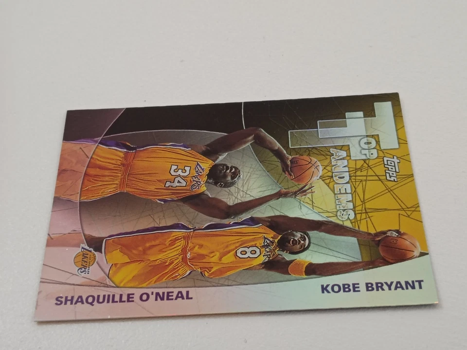 KOBE BRYANT  & SHAQ BASKETBALL CARD TOPPS GOLD REFRACTOR HOLO LAKERS  #8 - Image 3 of 4