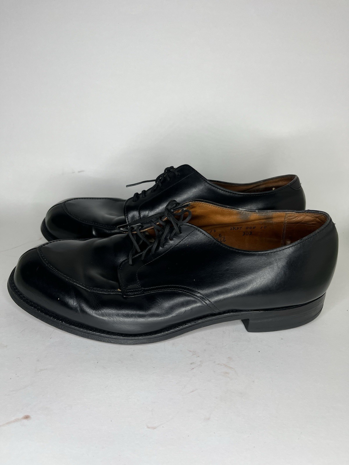 Alden 303 Black Calfskin V-Tip Blucher