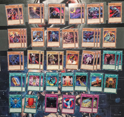 Yu-Gi-Oh! Pharao, Zombies Deck - Deutsch / Englisch Core - top Zustand
