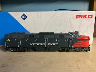 Southern Pacific HO Piko Krauss-Maffei DCC sound