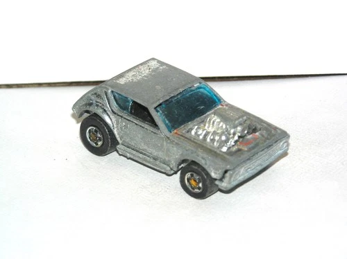 Vintage Hot Wheels Blackwall Gremlin Grinder **YELLOW LIGHT SPECIAL**