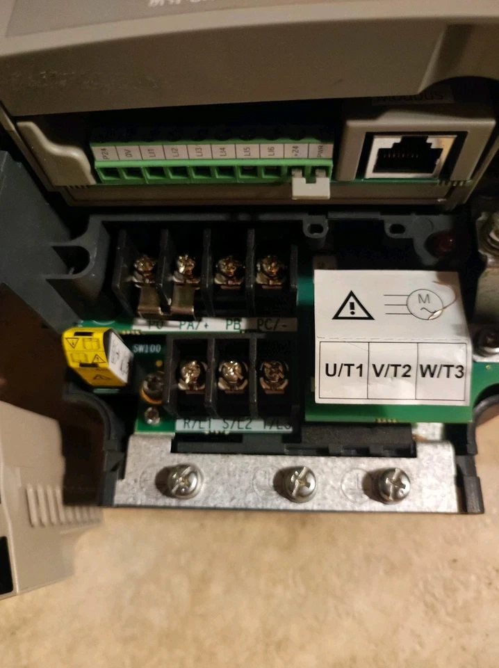 Variateur Altivar 71.  1,5kw - Photo 4/4