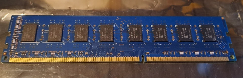 HMT351U6EFR8C-PBN0-AA Hynix 4GB PC3-12800 DDR3-1600MHz CL11 240-Pin - Immagine 2 di 3