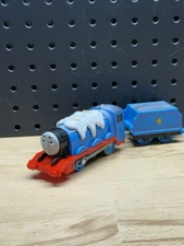 Trackmaster Gordon M Motorized Thomas & Friends Train Cargo Lot Snowy Snow