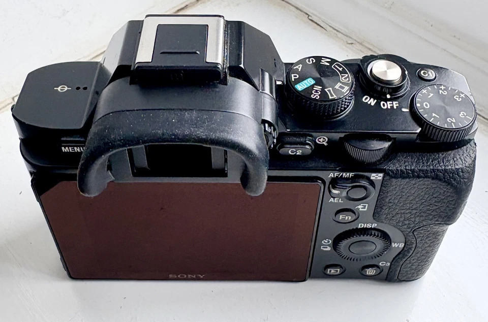 Sony Alpha 7, photo 1 of 5