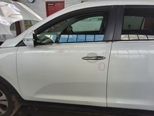 FRONT DOOR LH KIA SPORTAGE MK3 (SL) 2010 TO 2015 WHITE 5 DOOR ESTATEWHITE