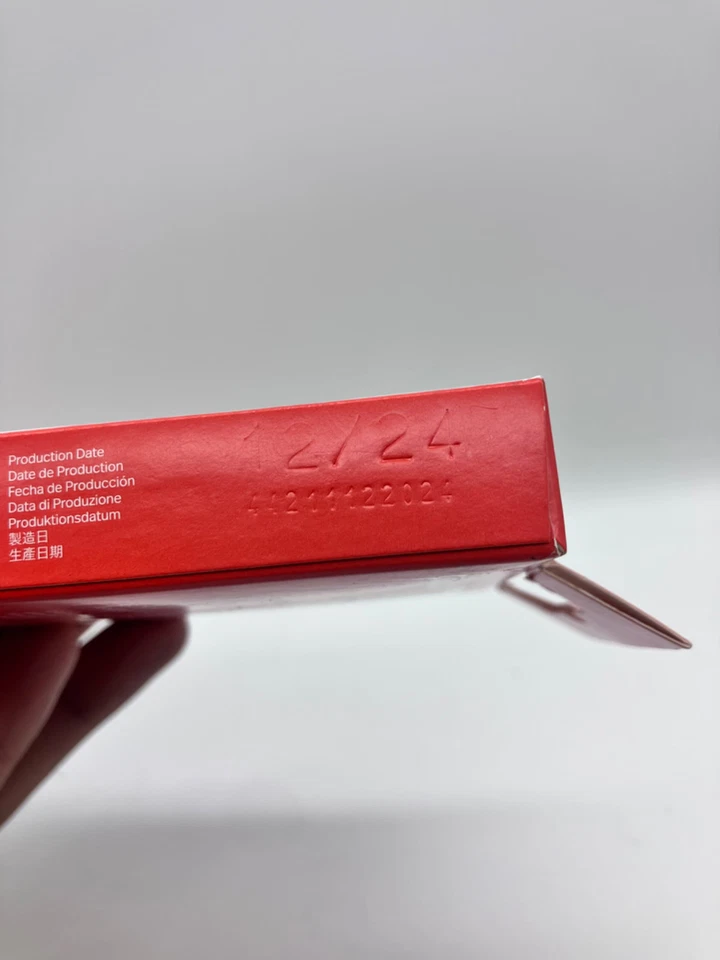 Polaroid Color SX-70 Film 12/24 COLD STORED - Image 4 of 4