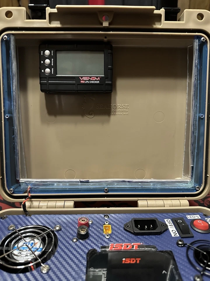 Portable Custom Rc Battery Charging Case System - Image 2 of 4