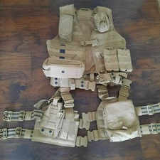 Brand New UTG Tactical Ammo Vest with Gun Holster and Extra Pouches