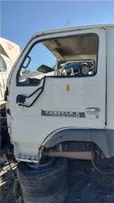 Porte avant et accessoires Nissan CABSTAR