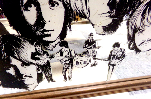 VINTAGE BEATLES 1970's MIRROR band with Instruments Playing Portraits 12"x18" - Picture 8 of 9