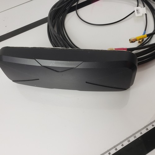 TAOGLAS ANTENNE À MONTAGE PERMANENT PROFIL BAS 66365113A04827 NEUVE - Photo 2/8