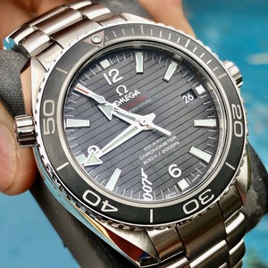Omega 007 Skyfall Limited Edition 