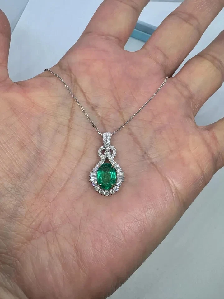 2Ct Oval Cut Lab-Created Green Emerald Flower Pendant 14K White Gold Plated 18" - Image 4 of 4