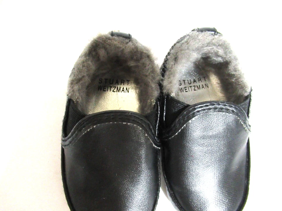 Zapatos de cuna Stuart Weitzman bebé peletero niña/niño forrados de piel negra talla 2 Foto 4 de 4