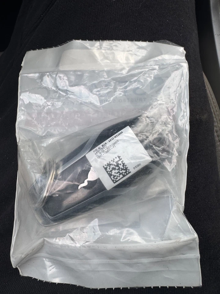 NUEVO en bolsa Ford Mustang 2015-2017 llavero 164R-8120 Foto 2 de 2