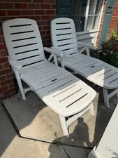 Adjustable Patio Recliner Chaise Lounge with Cushions