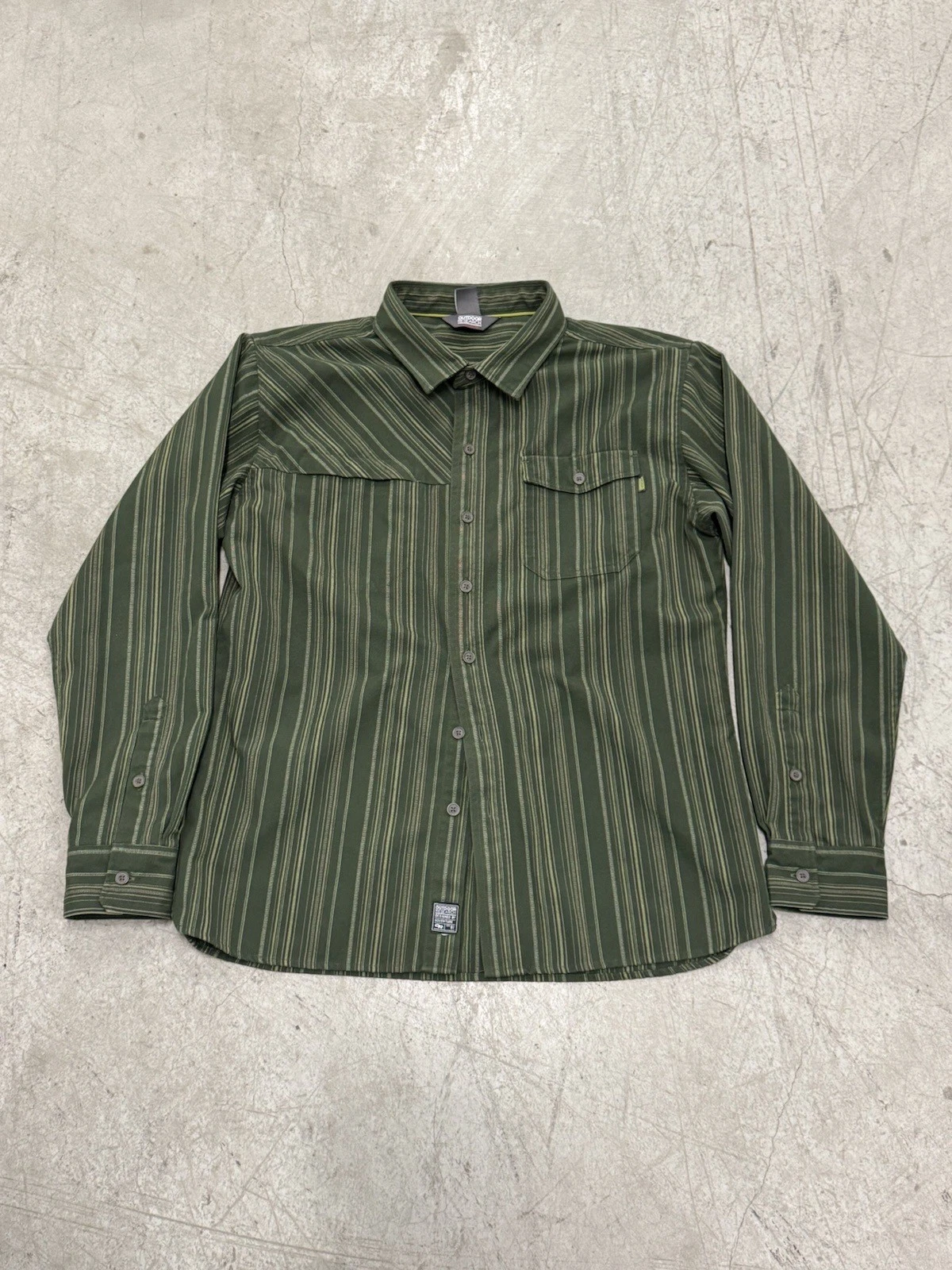 Outdoor Research Flannel Shirt Mens Small Long Sleeve Button Up Green Striped