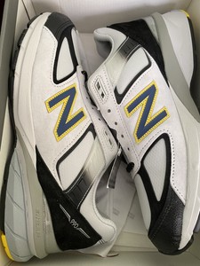 New Balance 990v5 Men Size 10 Running Shoes Silver Black Yellow | eBay