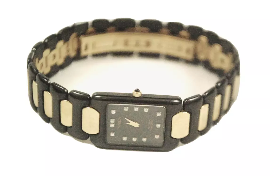 B diamond shop quartz watch