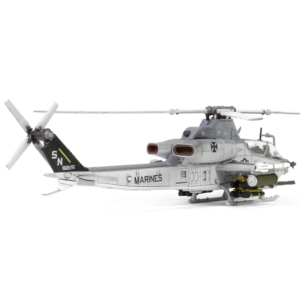 BELL AH-1Z VIPER, USMC HMLA-469 REG: SN168961 - FORCES OF VALOR FOV821007A 1/72 - Image 3 of 4
