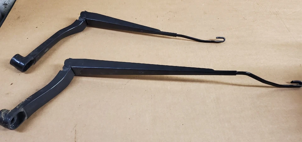 2013-2016 Chevrolet Malibu OEM Driver & Passenger Windshield Wiper Arm Pair - Изображение 4 из 4
