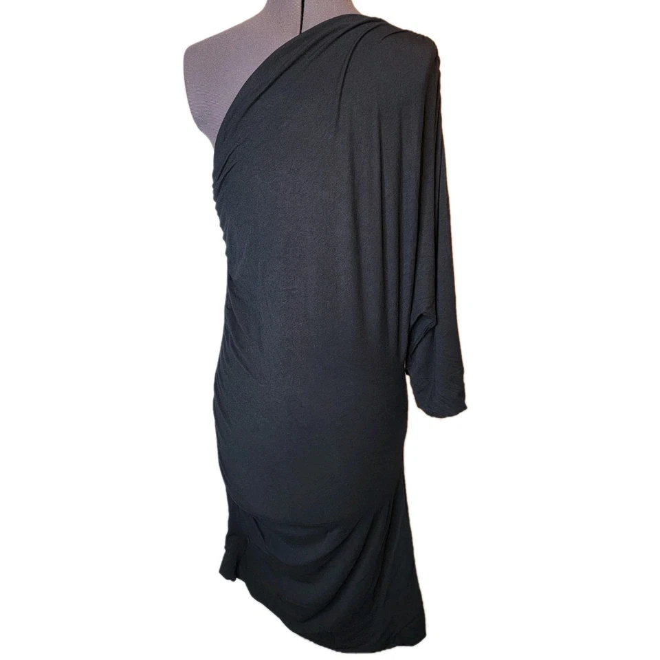 Vestido ceñido al cuerpo Tart para mujer talla L negro manga única fuera del hombro Foto 3 de 4