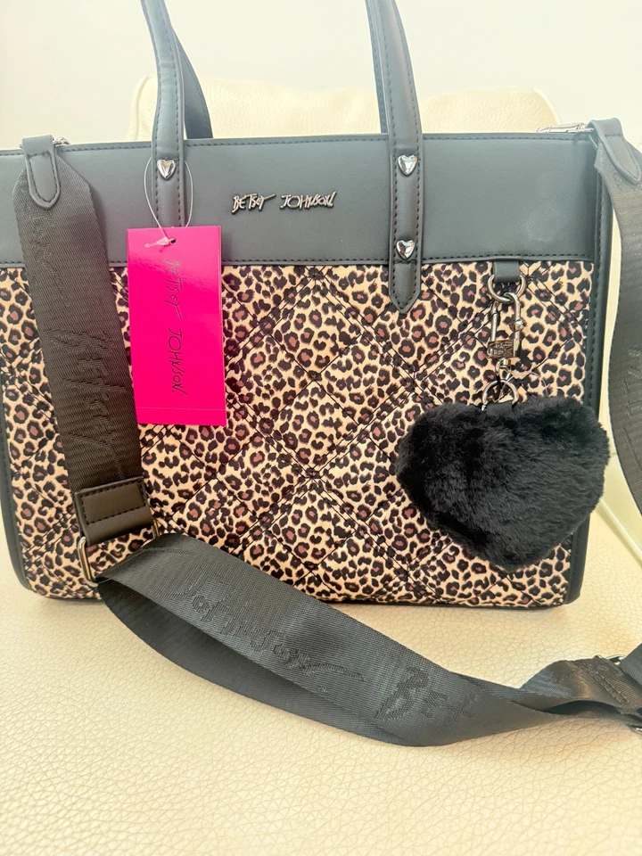 BOLSO BANDOLERA BETSEY JOHNSON XOBECA TOTE NEGRO LEOPARDO CON DIJE DE CORAZÓN DE PIEL SINTÉTICA Foto 2 de 4