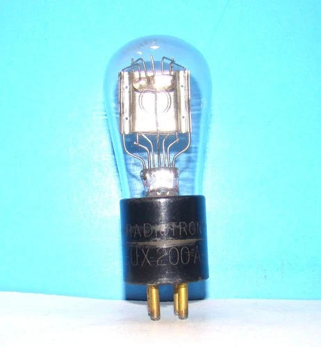 RCA UX 200-A Globe audio radio vintage amplifier vacuum tube valve 200A 00A 300