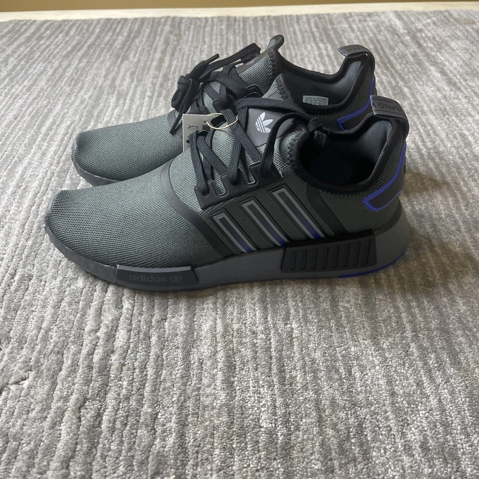 Tênis de corrida Adidas Originals NMD_R1 masculino 10.5 preto carbono roxo IF3502 NOVO - Imagem 3 de 4