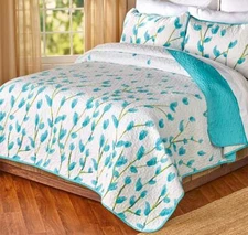 3-Pc. Daphne Blue Quilt Set Spring Garden Flowers Full/Queen Bedding Cover Set