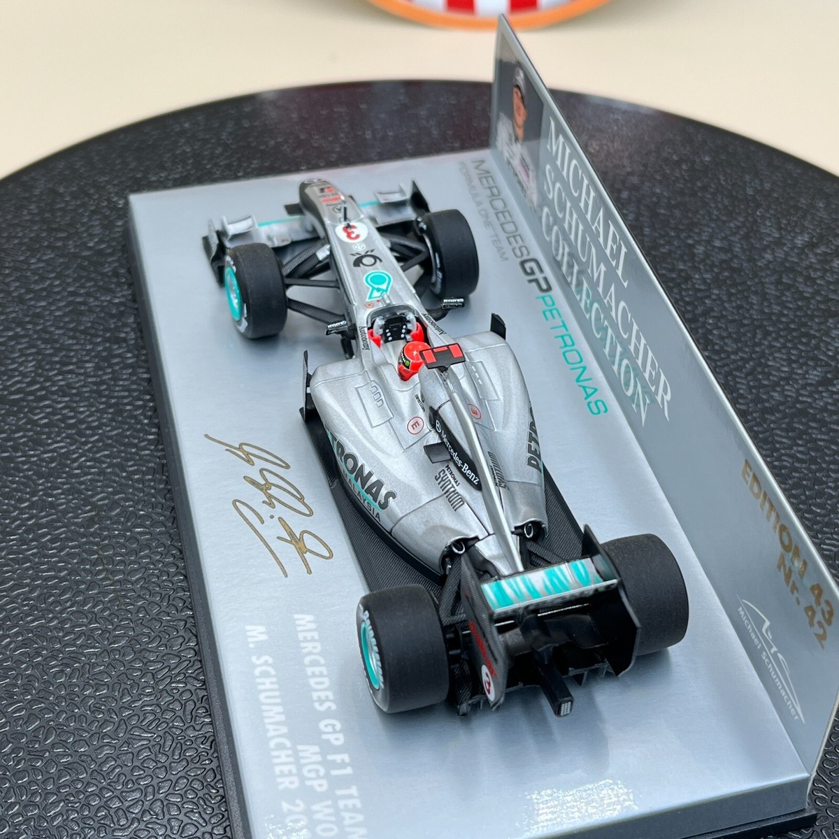 MINICHAMPS 1/43 Mercedes GP F1 Team MGP W01 M. Schumacher #3