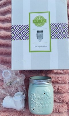 Scentsy Chasing Fireflies Plug-in Nightlight Warmer Ceramic Light Blue Silver