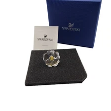 Swarovski Crystal SCS Wild Flower 2017 Membership Gift 5244642 Original Box cert