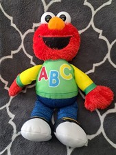 Hasbro Sesame Street Talking And Singing English ABC s Plush Elmo Toy WORKS