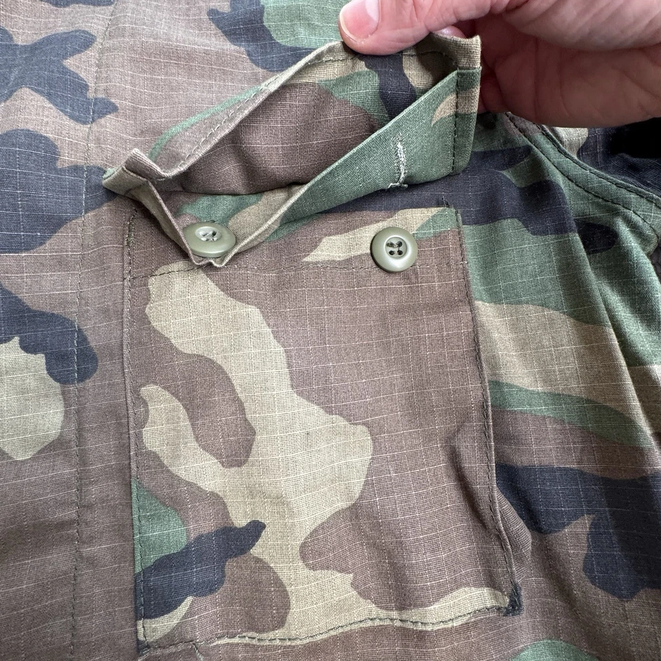 Camisa Rothco Woodland Camuflaje BDU Para Hombre Pequeña Regular Militar 4 Bolsillos Foto 4 de 4