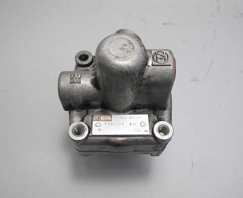 Bomba de paletas de dirección asistida BMW E30 serie 3 325 ZF 110 bar 1984-1993 OEM Foto 3 de 4